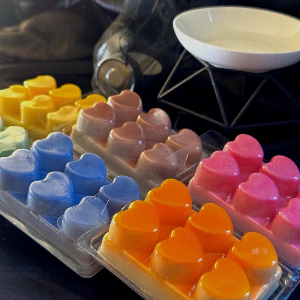 AP Melt Box – Heart Melter + 6 Soy Wax Melts | Aromatherapy Gift Set, Hand-Poured